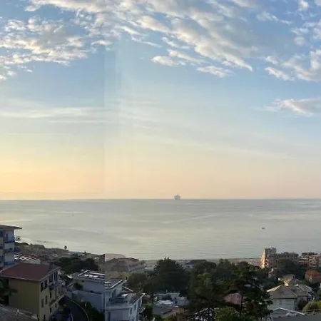 Apartament Da Vittoria Albissola Marina